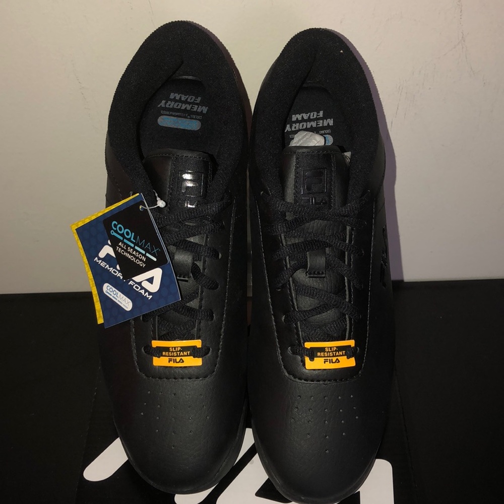 Fila slip resistant work shoes BLACK SIZE 10